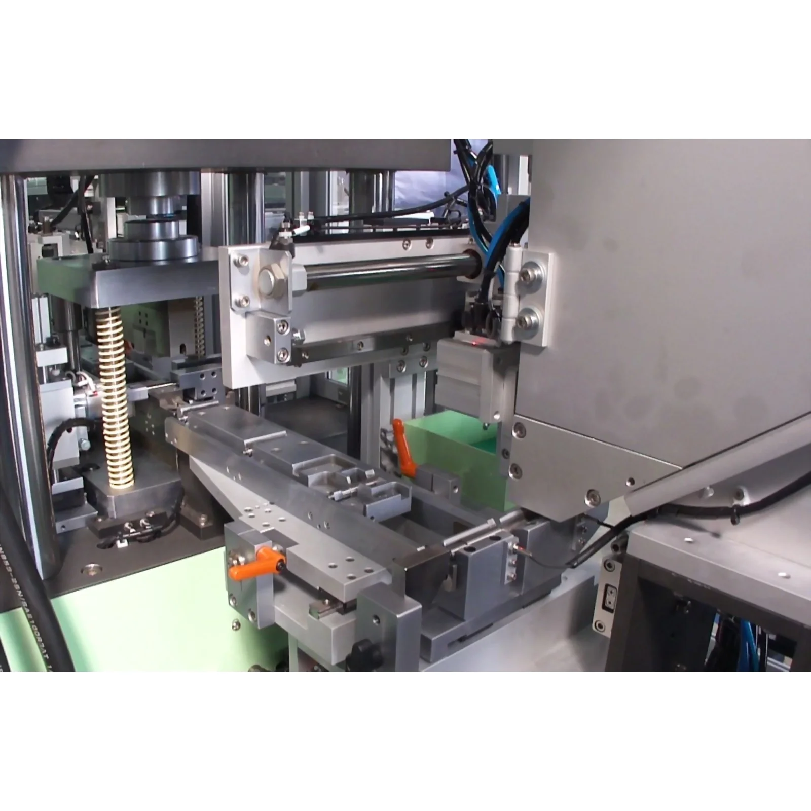 TWM-910 Shaft embossing